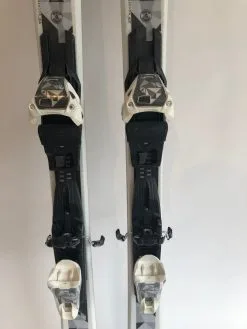 VÖLKL Ski Völkl Adora -Ski board Verkoop Ski Volkl Adora Binding